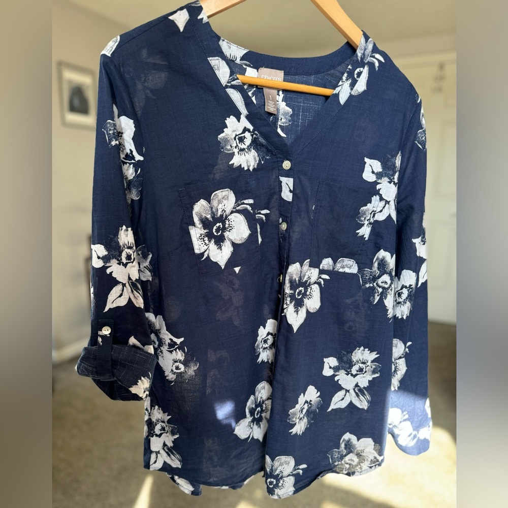 Chico's Navy Blue with White Flowers Size 1